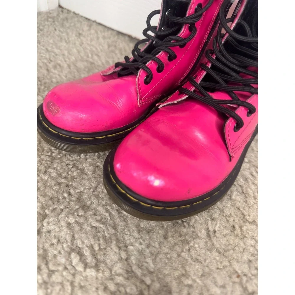 Dr. Martens Delaney Hot Pink Patent Leather Lace Up Zip Boots Kids Size 12 US